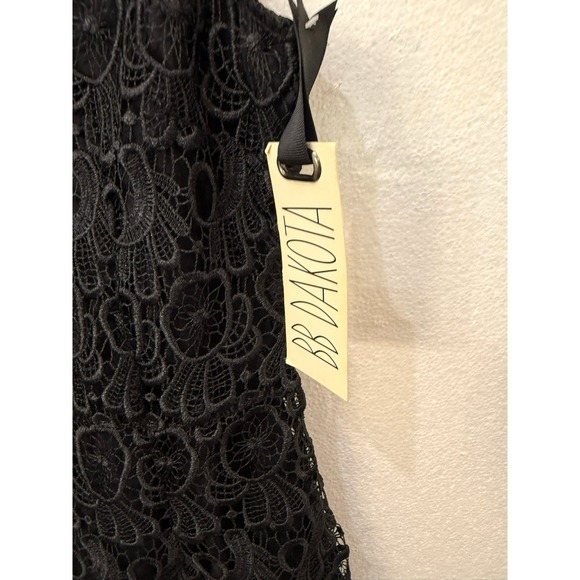 NWT BB Dakota Size 8 Black Lace Open Back Sleeveless Dress Special Occasion - Picture 4 of 11